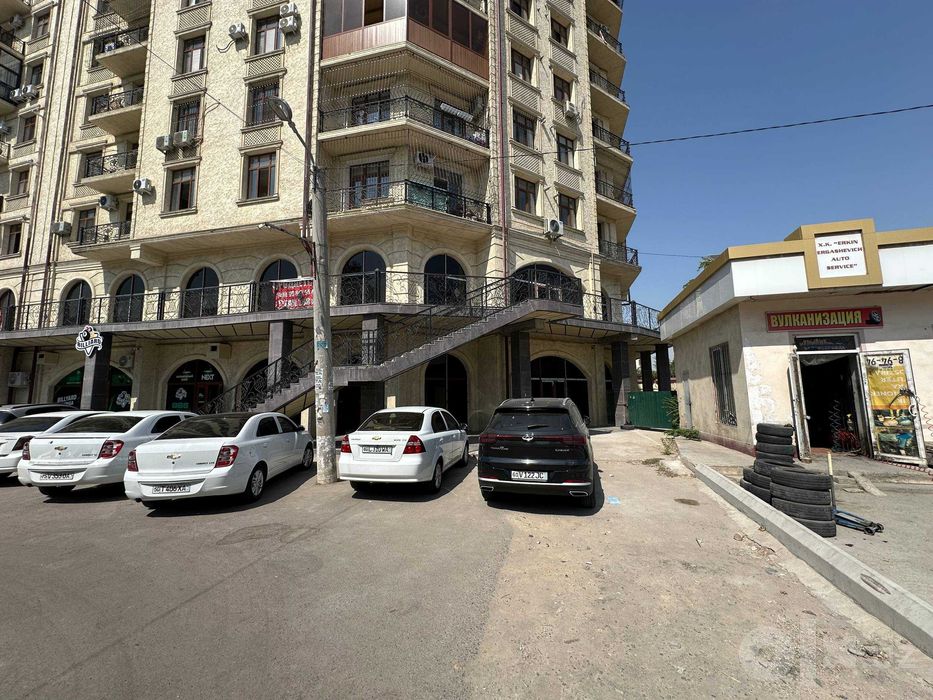 Срочная продажа коммерции 450 м² | 1 линия | ЖК New Life  Фергана Йули