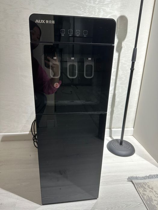 Кулер для воды AUX (новый)