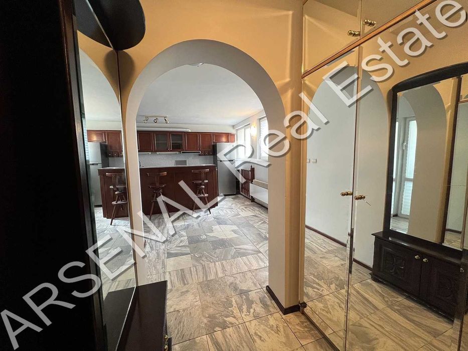 Дава се под наем Тристаен апартамент в София, Белите брези - 125 кв.м за 700 € - Снимка #1