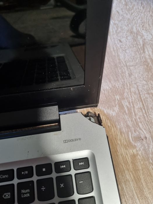 Laptop Lenovo i7-6500 8 gb gt 920m 2g