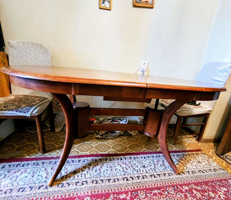 Продам раздвижной стол