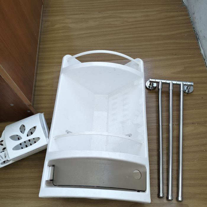 продам зеркало и полки