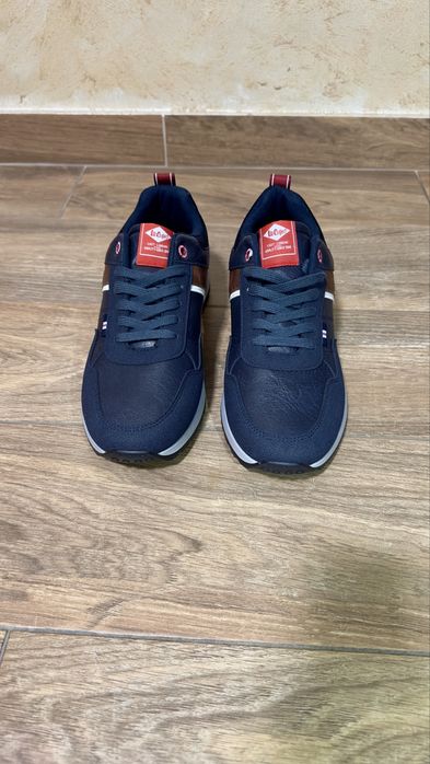 Adidasi Lee Cooper