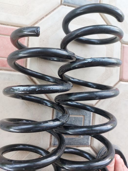 Пружина Ауди 100  С4