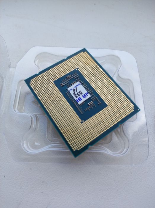 Процессор intel core i5 12600KF