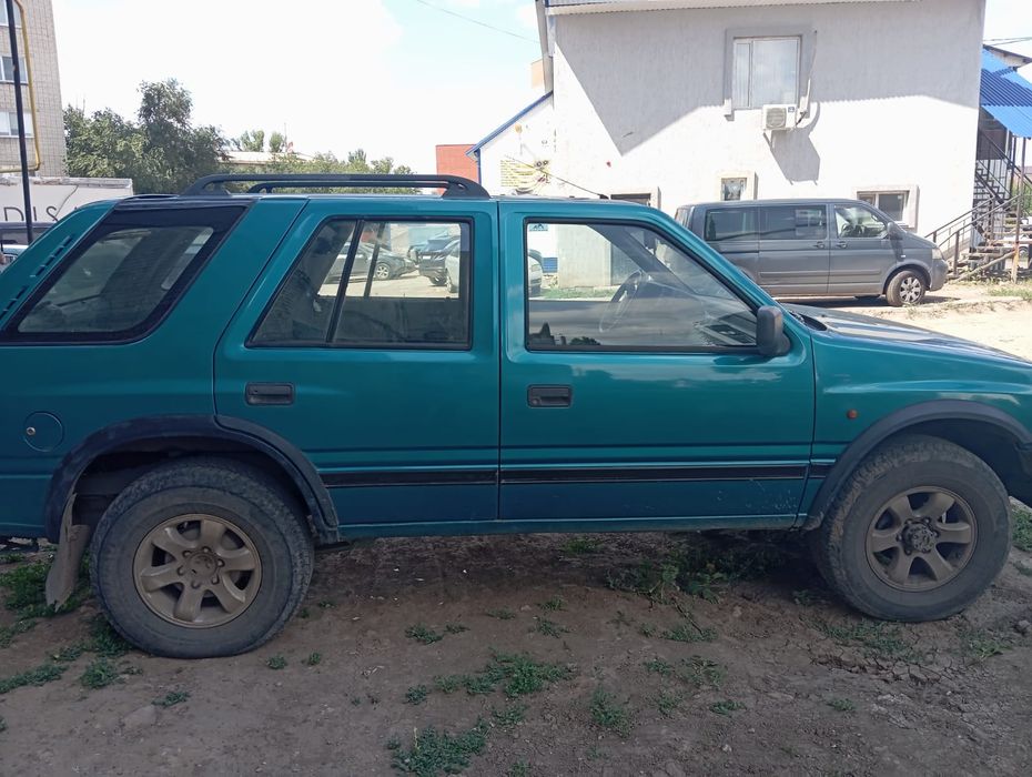 Опель фронтера в хорошем состоянии