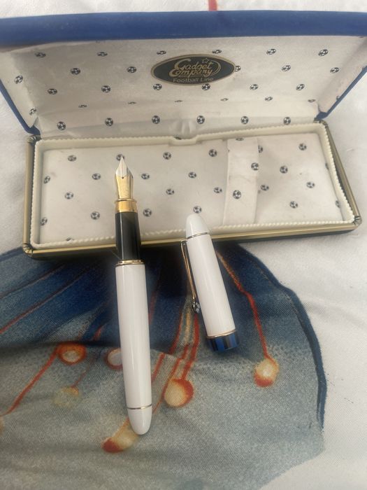 Stilou gadget company fotbal line