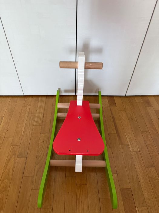 Дървено люлеещо конче или Уокър с активности