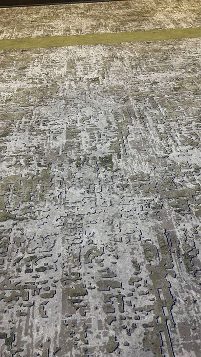 Продаётся ковёр 300кв.м