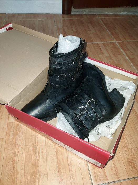 Срочно Распродажа!!!Женские кожаные ботинки, сапоги зима-осень