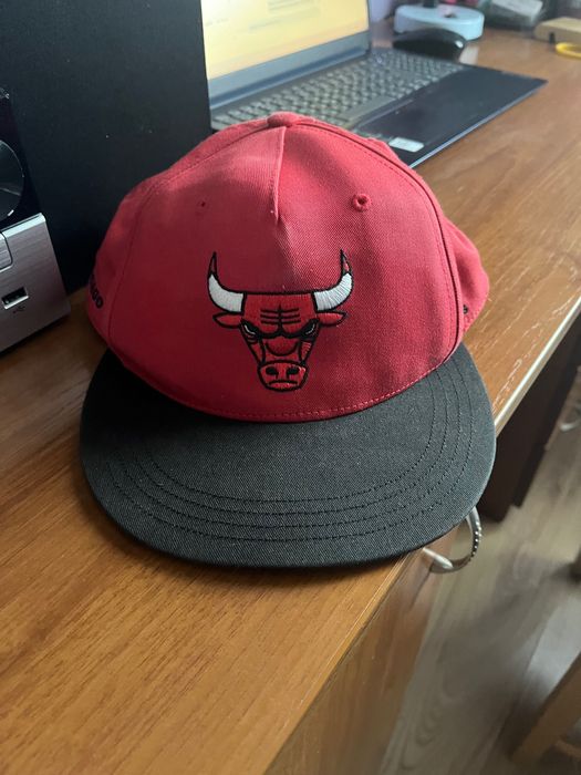 Шапка Chicago Bulls на Adidas