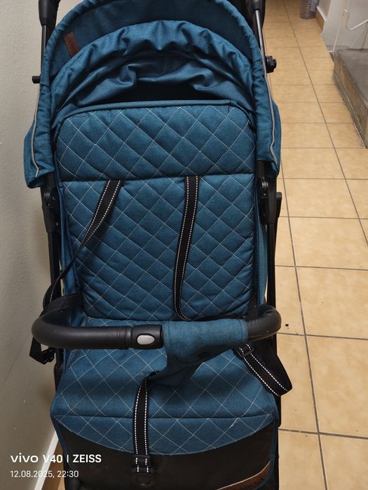 Продам коляску прогулочную