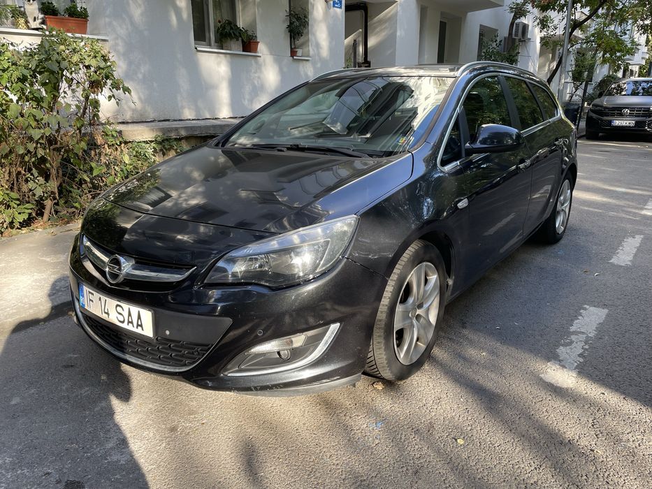 Opel Astra J - 1.7 dti - 2012