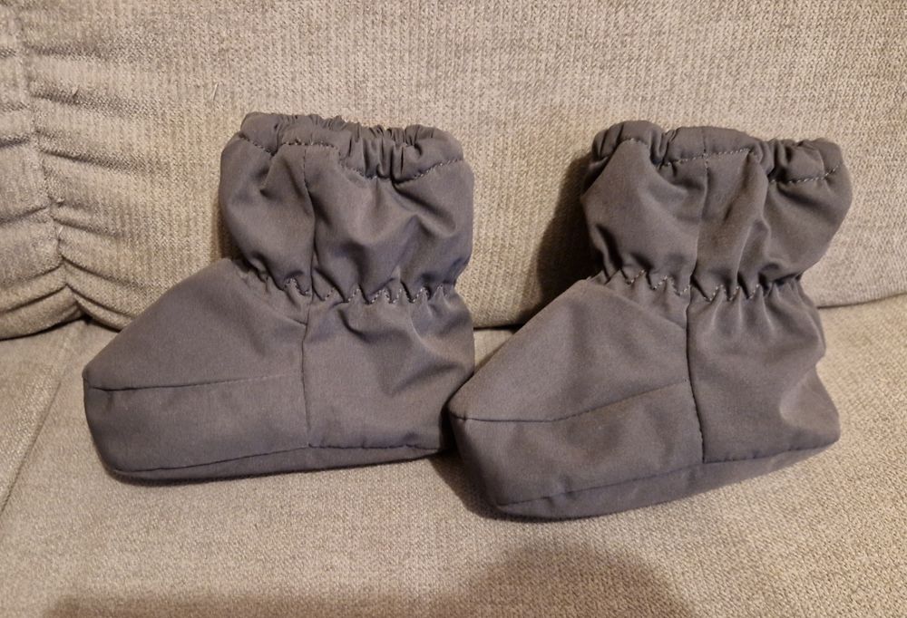 Бебешки буйки H&M номер 16/18