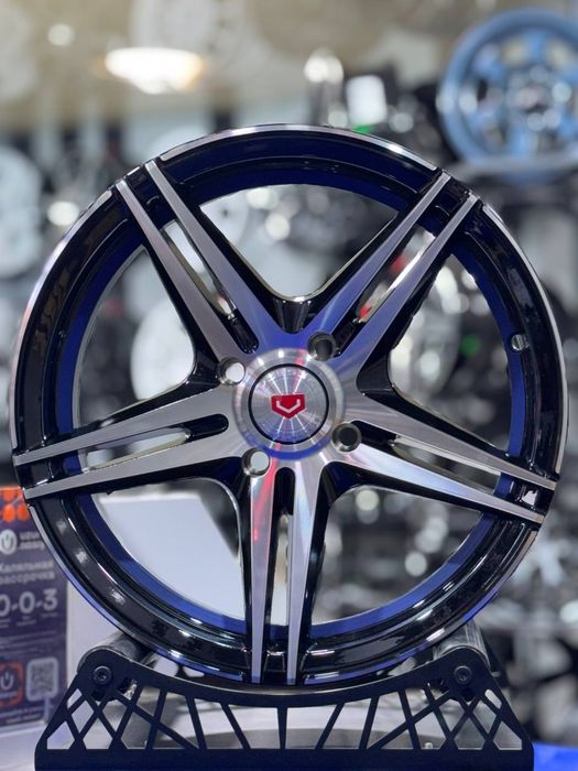 Vossen R15 saka diska