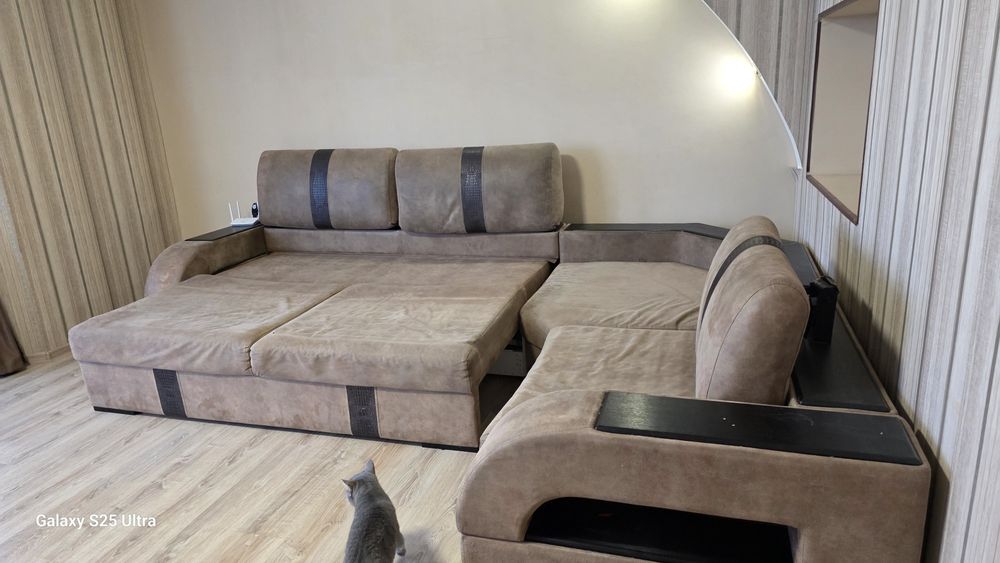 Продаётся угловой диван