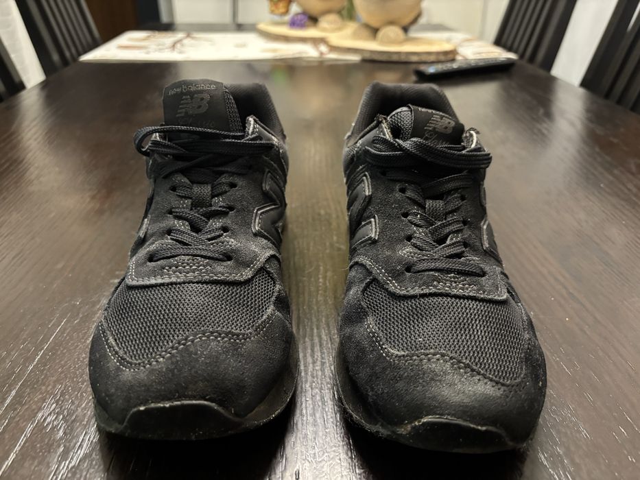 New balance 574  черни 40.5 номер