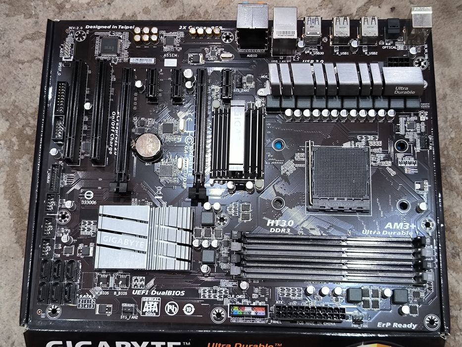 Дънна платка GIGABYTE 970A-UD3P