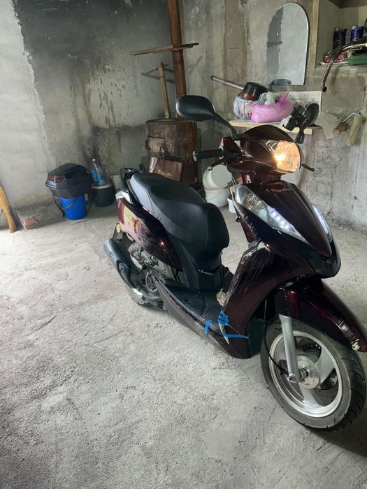 Продам скутер 125 кубов