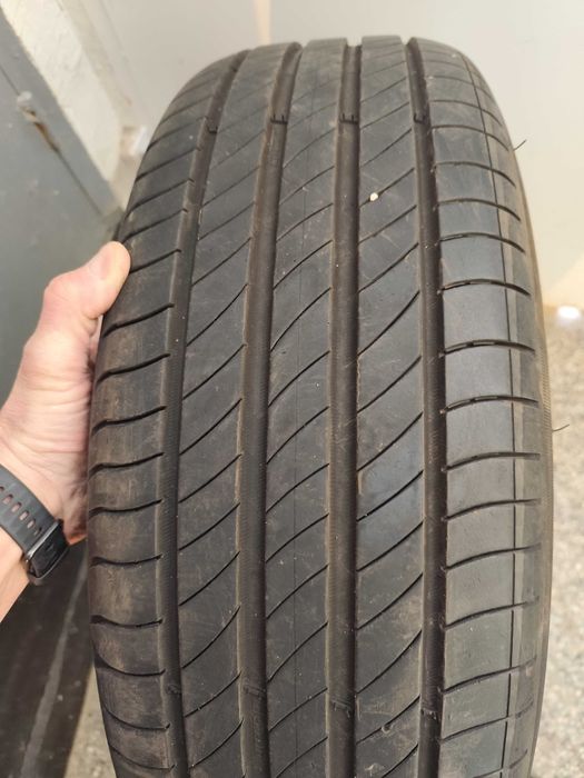 Комплект гуми 215/65 R 17