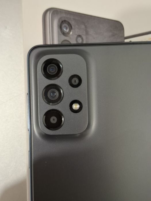 Продам Samsung A73