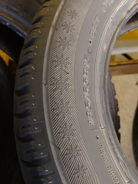 3 buc 195/65R15 o buc 185/65R15 Lassa 2024-23 stare foarte buna