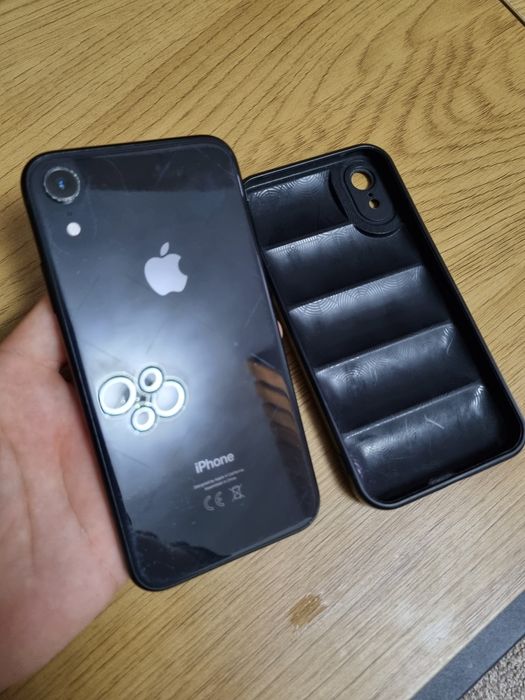 iPhone XR ingrijit tot OK liber
