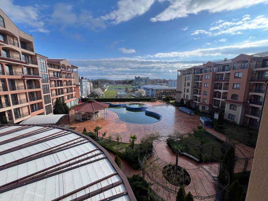 Продава се Двустаен апартамент в к.к. Слънчев бряг - 72 кв.м за 1139 €/кв.м - Снимка #1