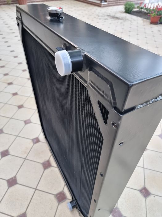 Case 2166 va Case 2366 ga yangi va zamonaviy alyumin radiator sotiladi