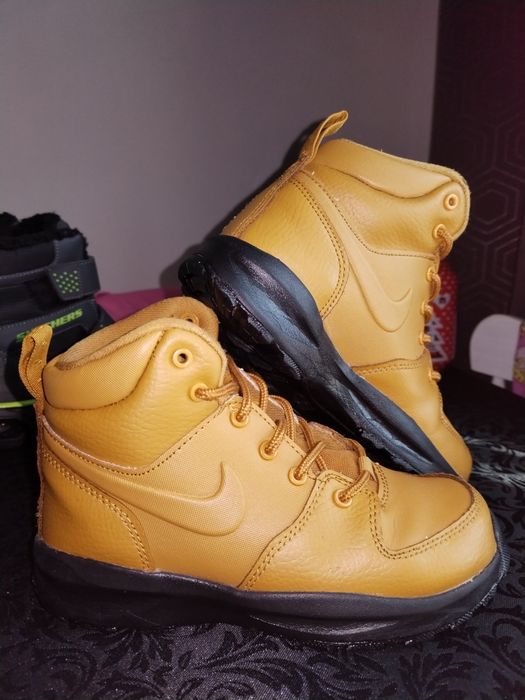 Nike Manoa Leather. Зимни Обувки 31 номер