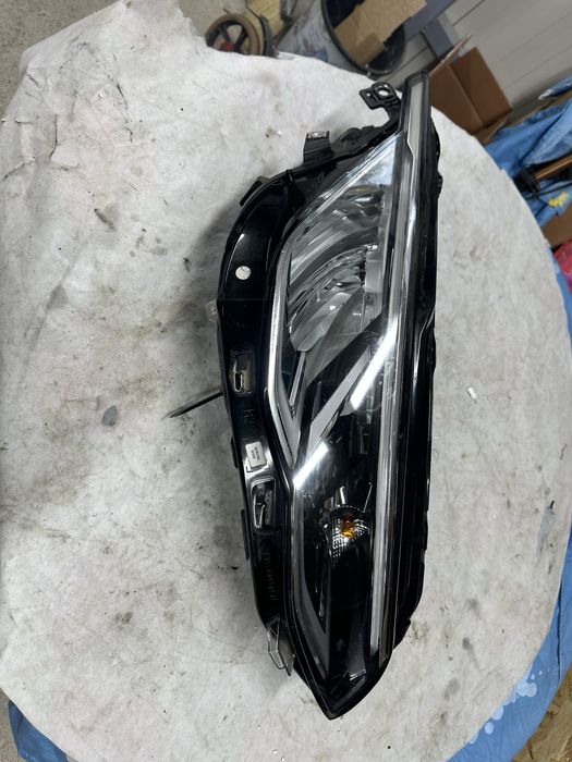 Far dreapta full led vw golf 8.cod:5h1941006.c.