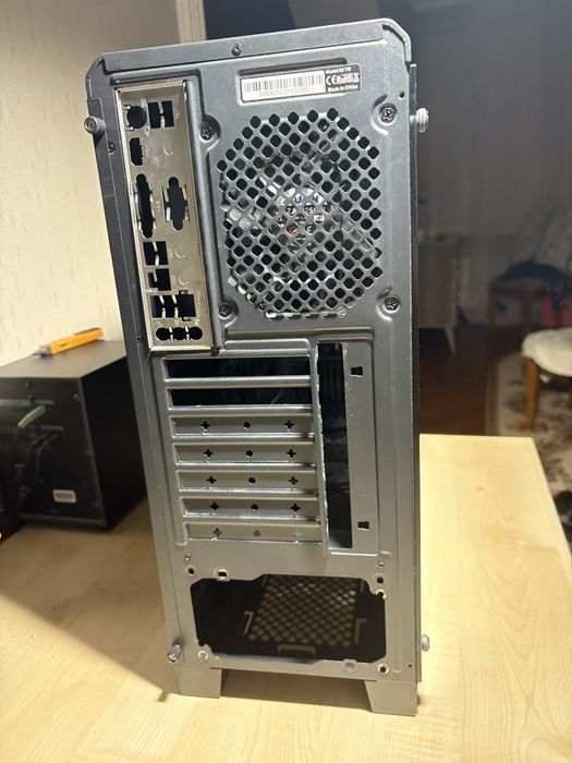 Корпус для компютера