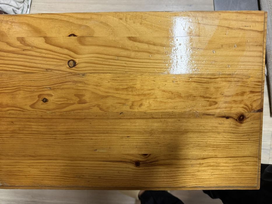 Нощно шкафче дърво