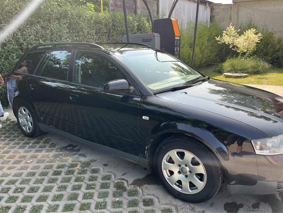 Ауди А4 ,131к.с 2004г.