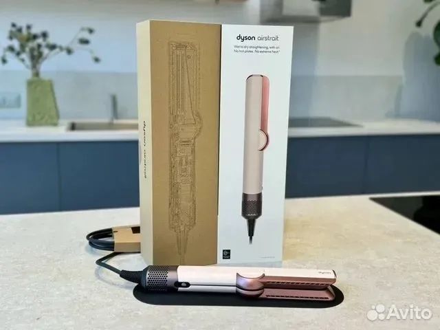 Продаются выпрямители Airstrait в цвете Сакура