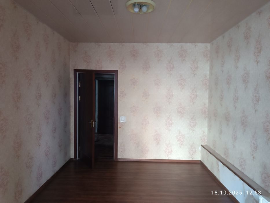 Sergeli 3 da 4 xonali kvartira sotiladi