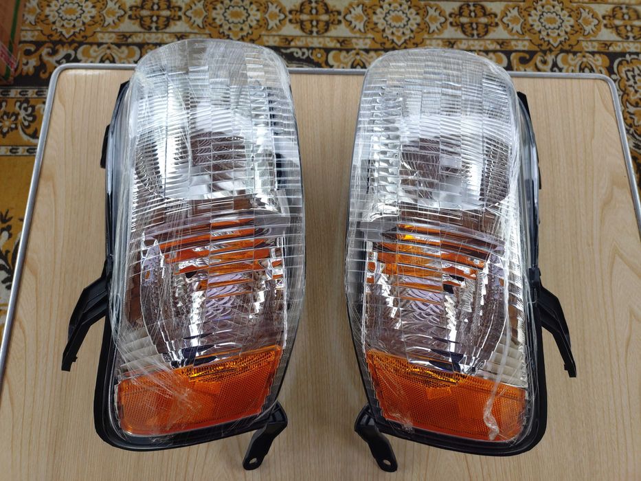 Фарове за Ford Escpe 01-03