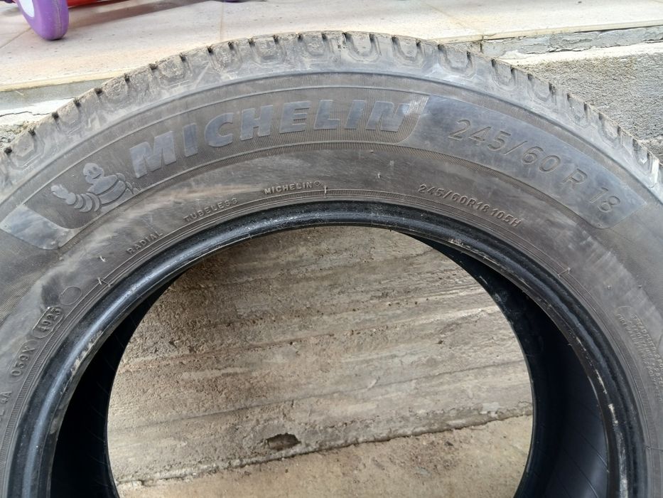 Шины летние  MICHELIN.