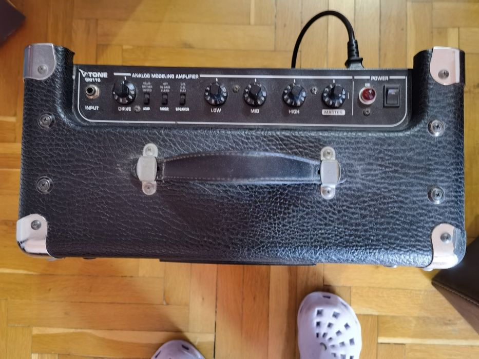 Усилвател за китара Behringer v-tone gm110