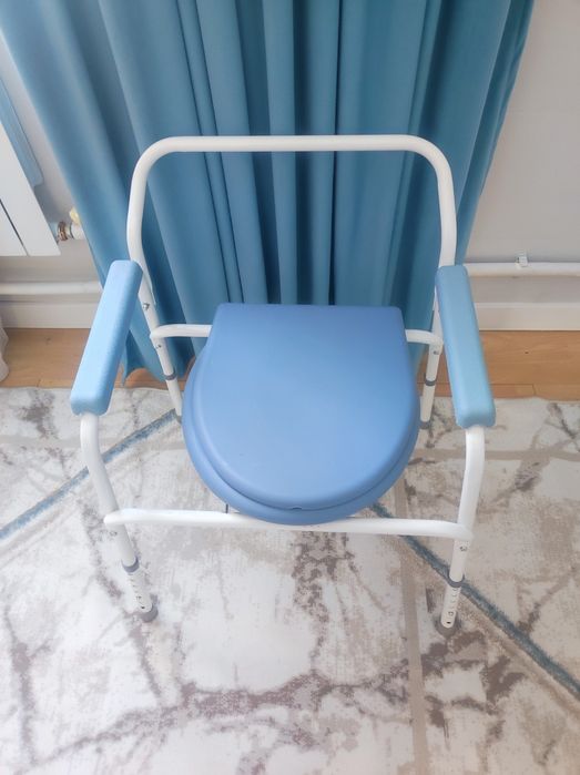 Продам кресло-туалет