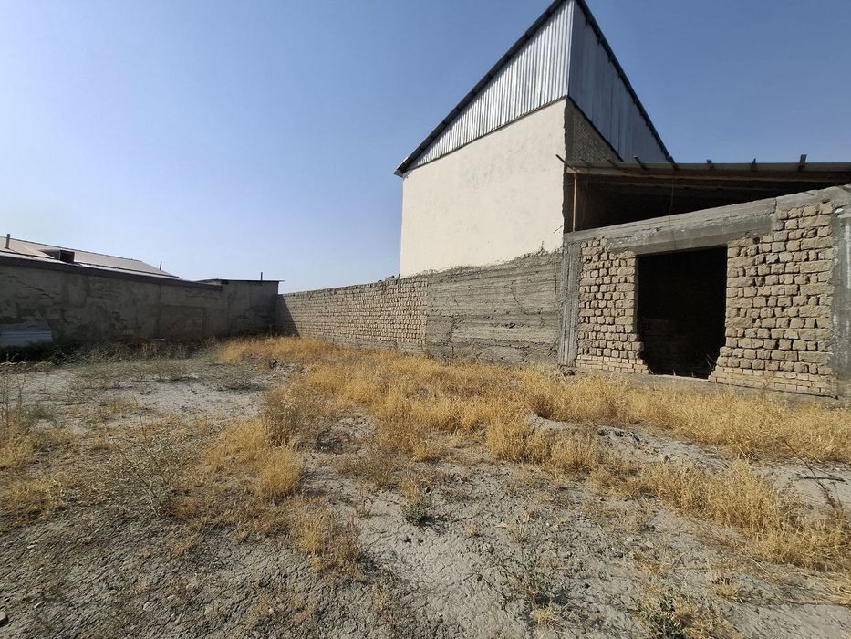 8 сотик ер сотилади Корасувда