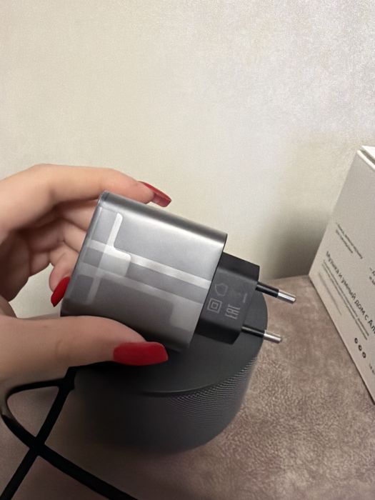 Продам яндекс алиса