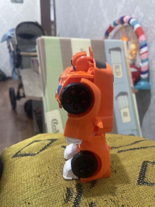 Тобот Х купил за 1000