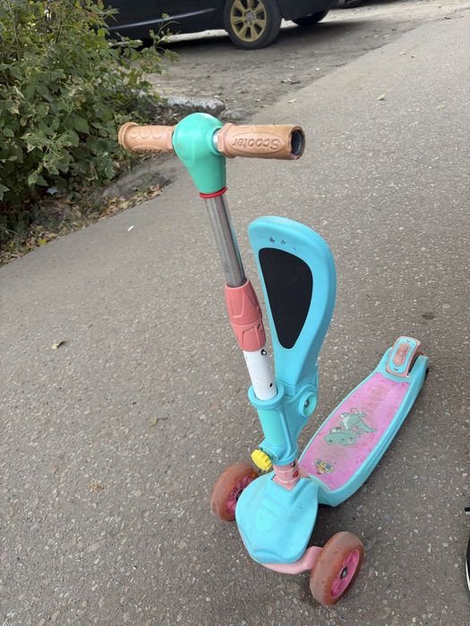 Продам самокат трехколесный
