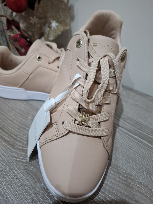 Дамски кецове 38 размер