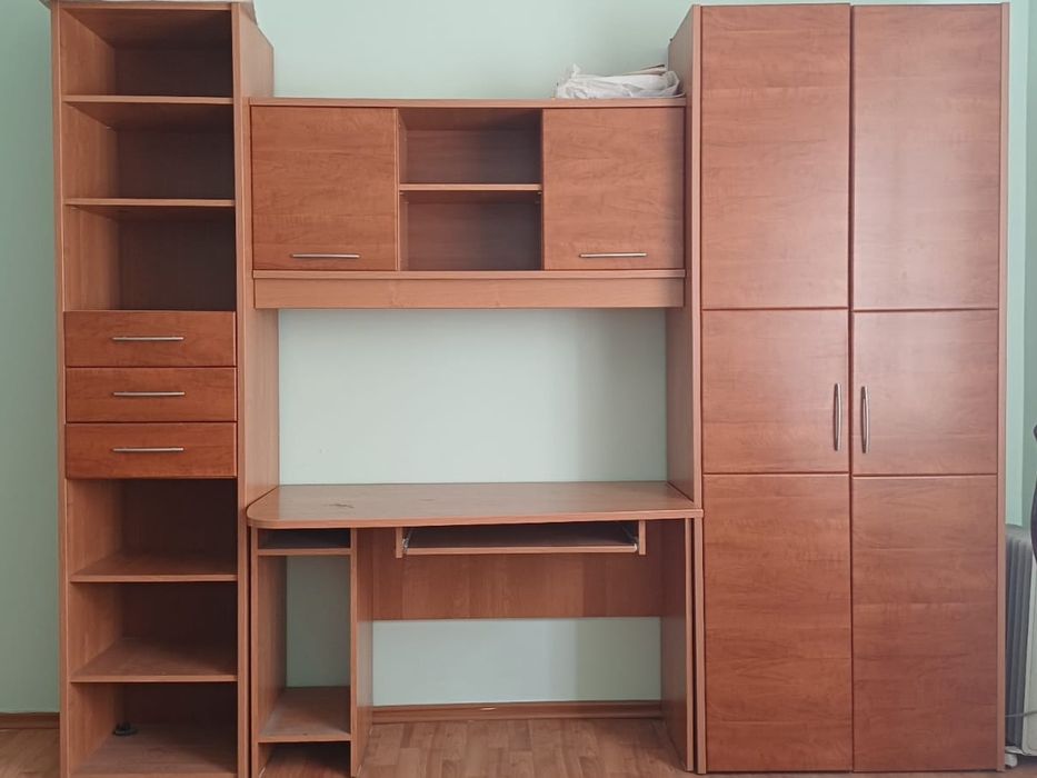 Продается стенка шкаф