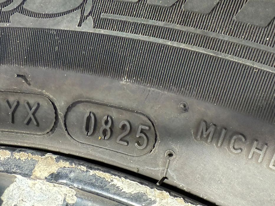 JANTE TOYOTA R15 / 5x100 / PRIUS T3 / 195 / 65 R15 95V / 15X6J / YX0825 + CAUCIUCURI (X4)