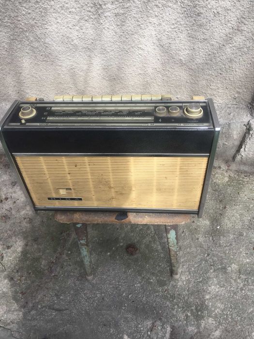 Продам радиоприемники  времен СССР