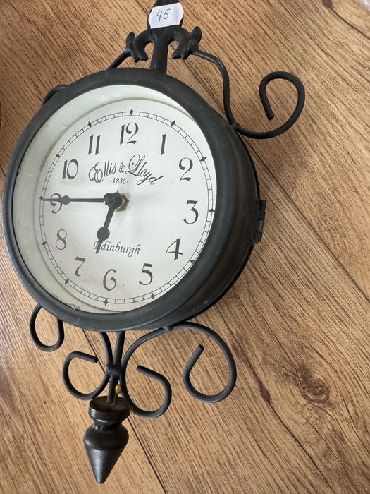 Двулицев часовник