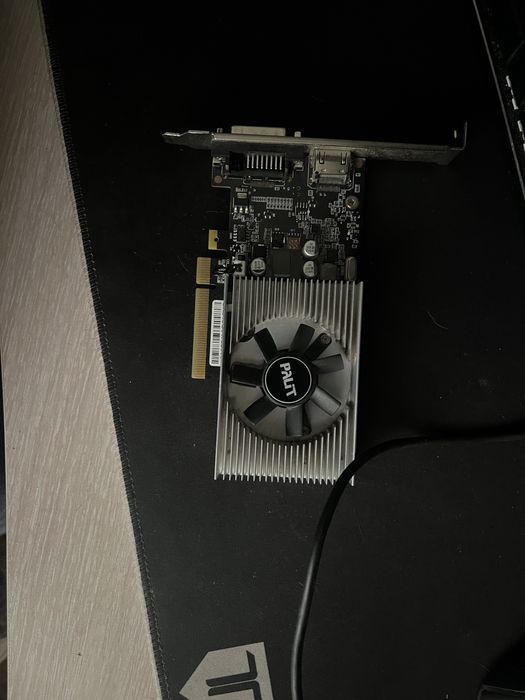 Продам Gt 1030 2 gb ddr4